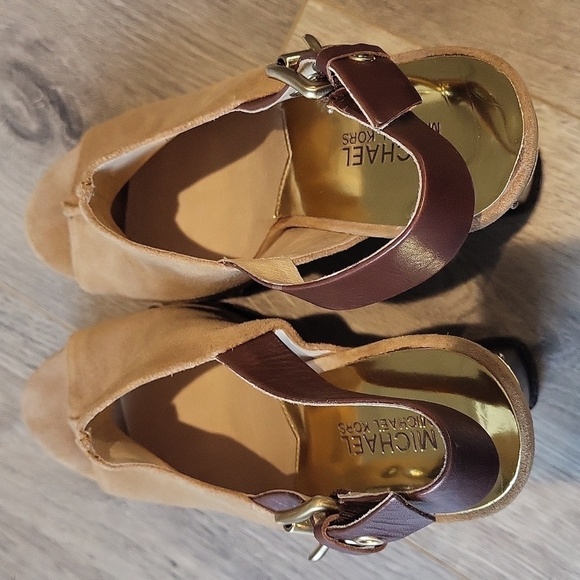 MICHAEL Michael Kors - Tan Wooden Heel Wedge Size 9.5 - Picture 8 of 13